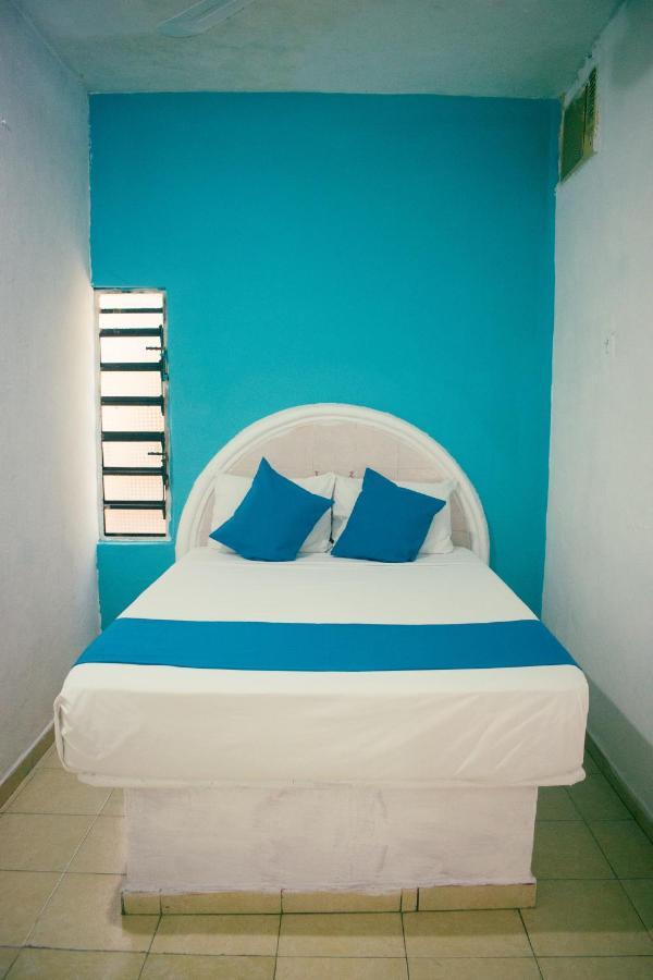 Hotel Posada Aurora Мерида Екстериор снимка